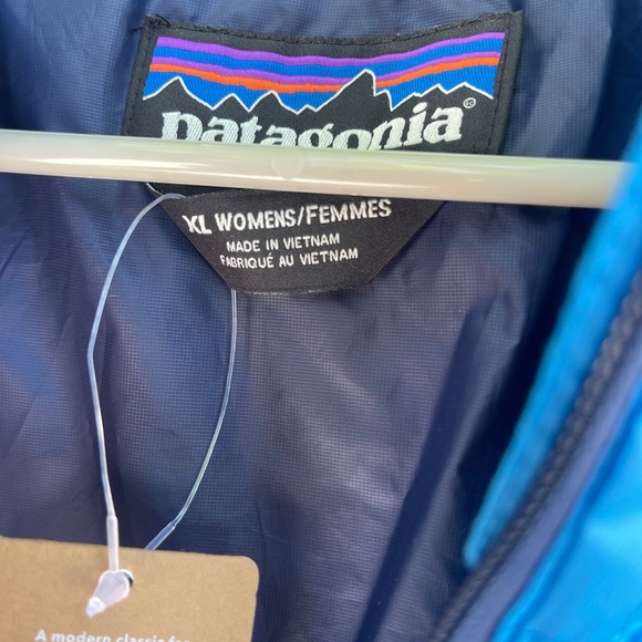 Brand new with tags Patagonia Vibrant Blue Puffer Jacket - Picture 4 of 9